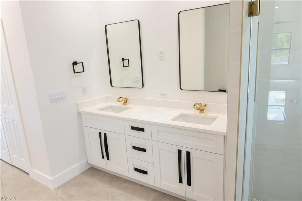 Image 17 of property listing at 1506 8TH AVENUE, Lehigh Acres, FL 33972