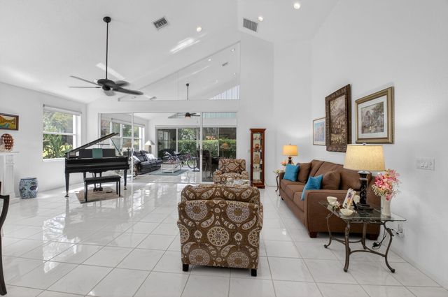 11893 Fountainside Circle, Boynton Beach, FL 33437