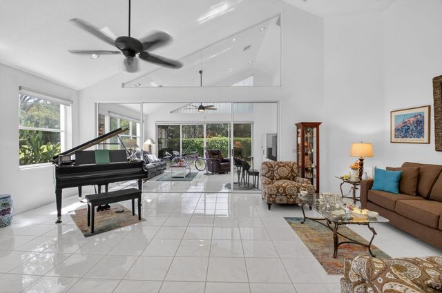 11893 Fountainside Circle, Boynton Beach, FL 33437