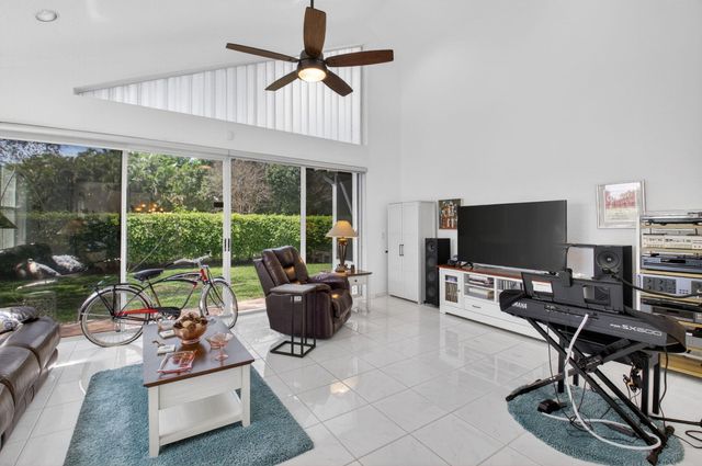 11893 Fountainside Circle, Boynton Beach, FL 33437