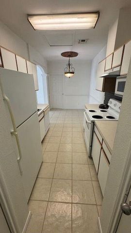 6289 Wilcrest Drive 7301, Houston, TX 77072