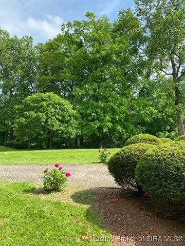 261 Indian Hills Drive NE, Corydon, IN 47112