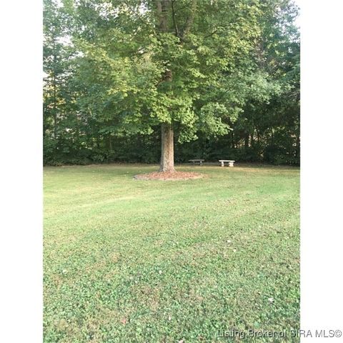 261 Indian Hills Drive NE, Corydon, IN 47112