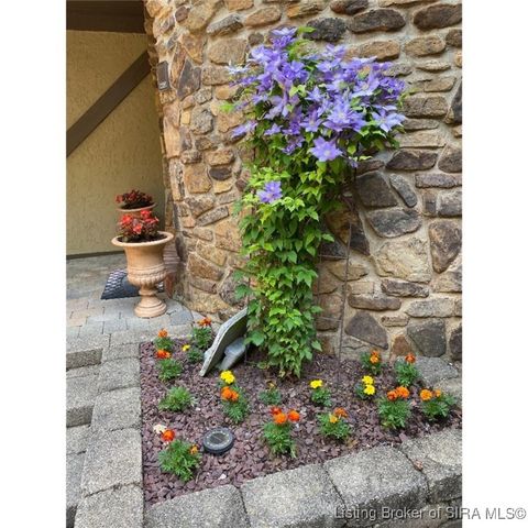 261 Indian Hills Drive NE, Corydon, IN 47112