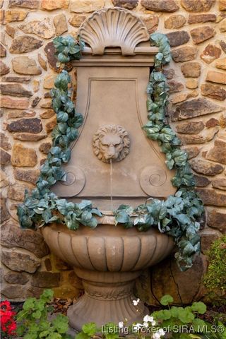 261 Indian Hills Drive NE, Corydon, IN 47112