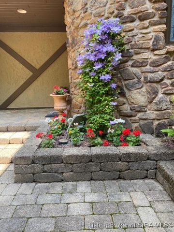 261 Indian Hills Drive NE, Corydon, IN 47112