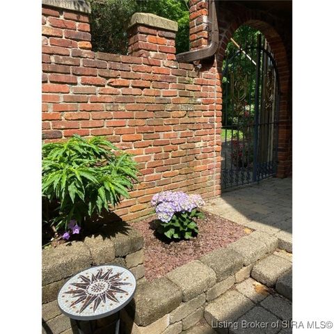 261 Indian Hills Drive NE, Corydon, IN 47112