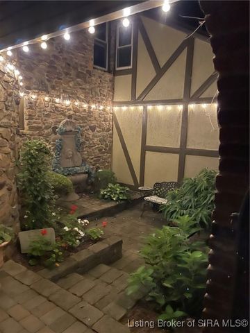 261 Indian Hills Drive NE, Corydon, IN 47112