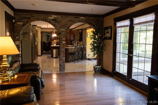 261 Indian Hills Drive NE, Corydon, IN 47112