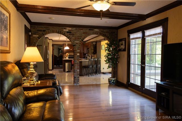 261 Indian Hills Drive NE, Corydon, IN 47112