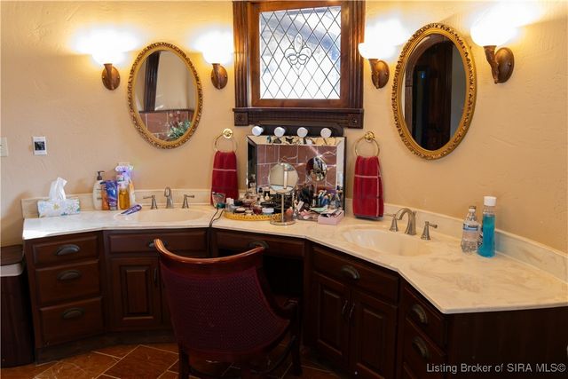 261 Indian Hills Drive NE, Corydon, IN 47112