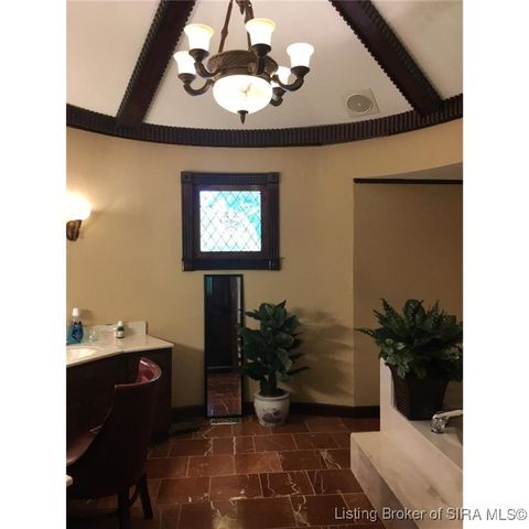 261 Indian Hills Drive NE, Corydon, IN 47112