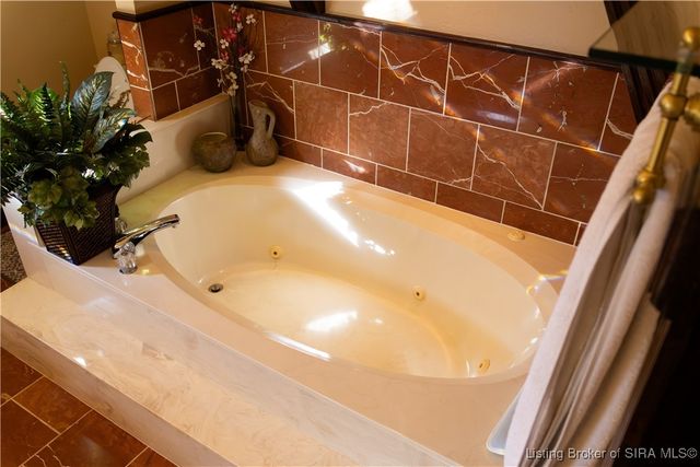 261 Indian Hills Drive NE, Corydon, IN 47112