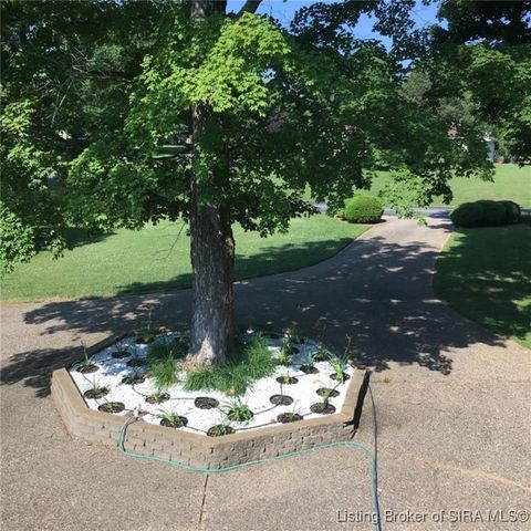 261 Indian Hills Drive NE, Corydon, IN 47112