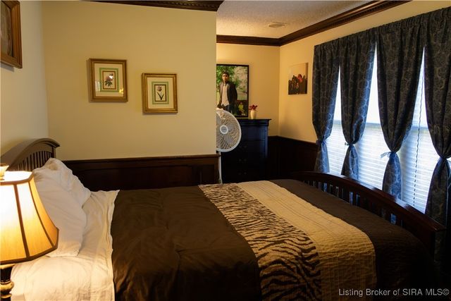 261 Indian Hills Drive NE, Corydon, IN 47112