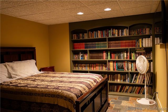 261 Indian Hills Drive NE, Corydon, IN 47112