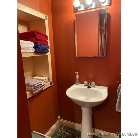 261 Indian Hills Drive NE, Corydon, IN 47112