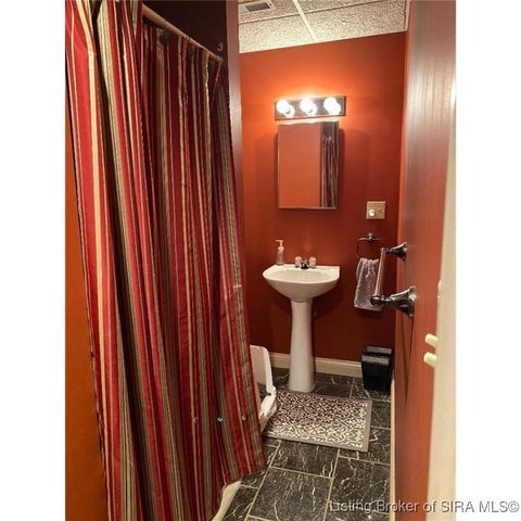 261 Indian Hills Drive NE, Corydon, IN 47112