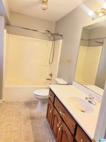 110 21ST AVENUE NW, Center Point, AL 35215