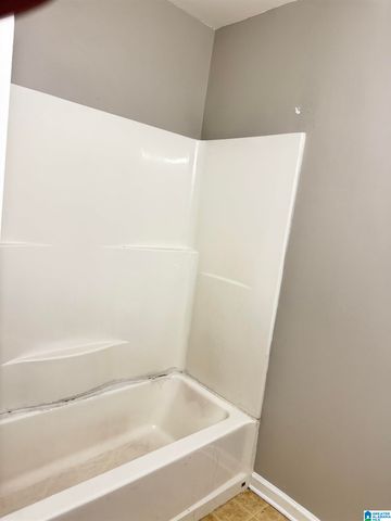 110 21ST AVENUE NW, Center Point, AL 35215