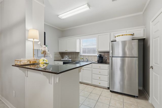 1809 S 11th Street B, Waco, TX 76706