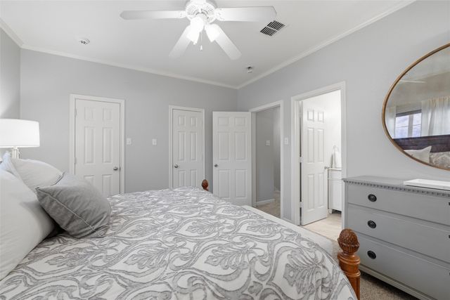 1809 S 11th Street B, Waco, TX 76706