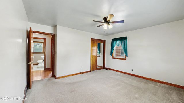 4906 Paramount Dr, Louisville, KY 40258