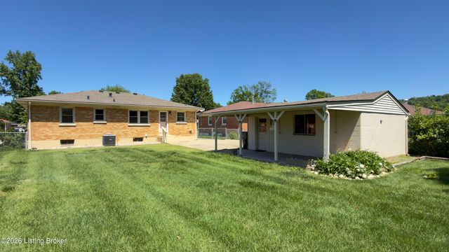 4906 Paramount Dr, Louisville, KY 40258