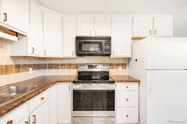 9565 W Dakota Avenue, Denver, CO 80226