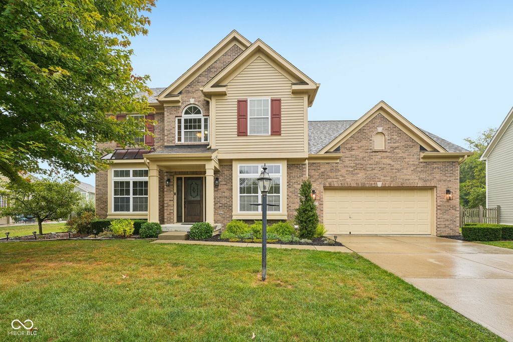 5985 Pine Bluff Drive, Avon, IN 46123