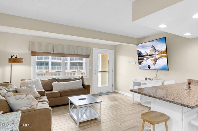 438 Highway 35 1202, Mantoloking, NJ 08738