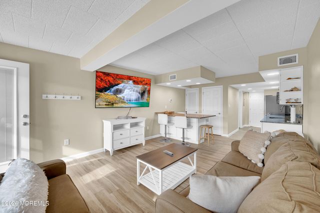 438 Highway 35 1202, Mantoloking, NJ 08738