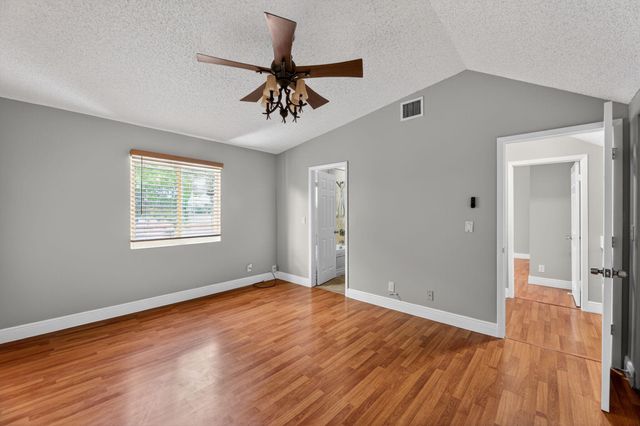 17 Tara Lakes Drive E, Boynton Beach, FL 33436