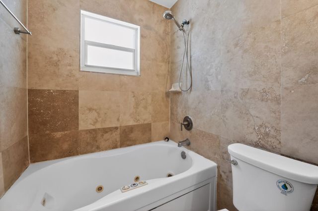 17 Tara Lakes Drive E, Boynton Beach, FL 33436