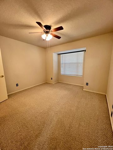 9114 LAGUNA FALLS, San Antonio, TX 78251