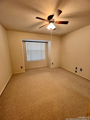 9114 LAGUNA FALLS, San Antonio, TX 78251