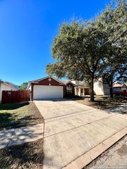 9114 LAGUNA FALLS, San Antonio, TX 78251