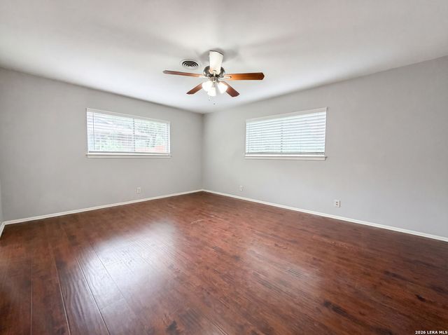 1118 MELISSA DR, San Antonio, TX 78213