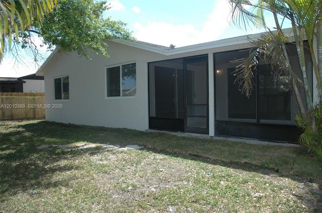 25811 SW 132nd Ave, Homestead, FL 33032