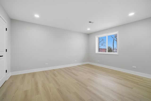 1175 Hunters Lane, Lake Zurich, IL 60047