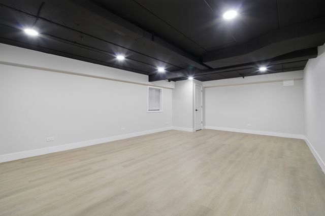 1175 Hunters Lane, Lake Zurich, IL 60047