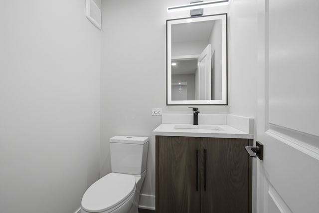 1175 Hunters Lane, Lake Zurich, IL 60047