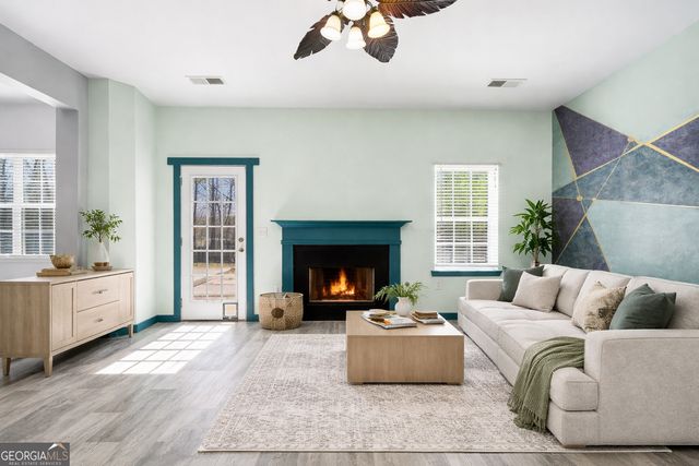 1582 Ewing Farm Drive, Loganville, GA 30052