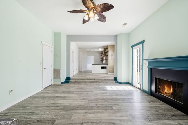 1582 Ewing Farm Drive, Loganville, GA 30052