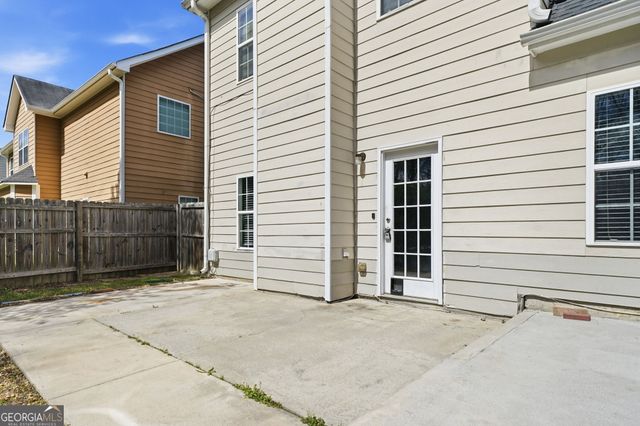 1582 Ewing Farm Drive, Loganville, GA 30052