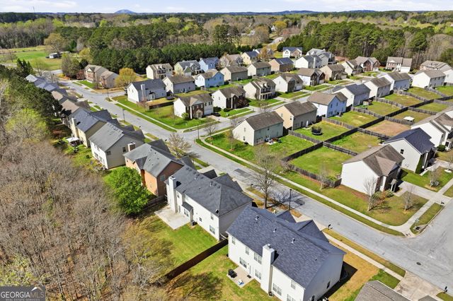 1582 Ewing Farm Drive, Loganville, GA 30052