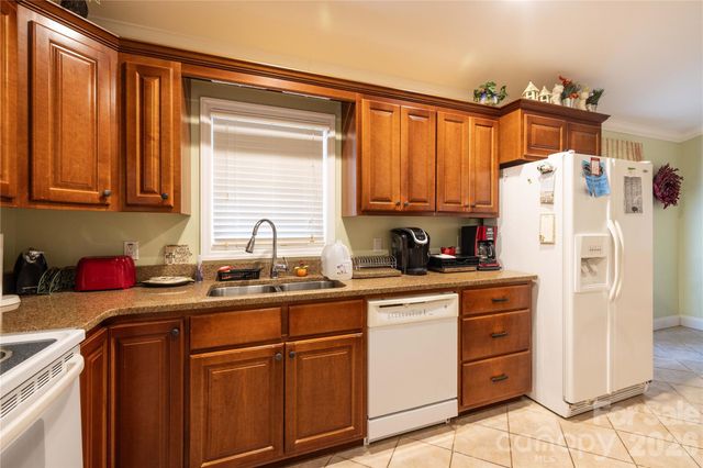 646 Springwood Drive, Mount Gilead, NC 27306