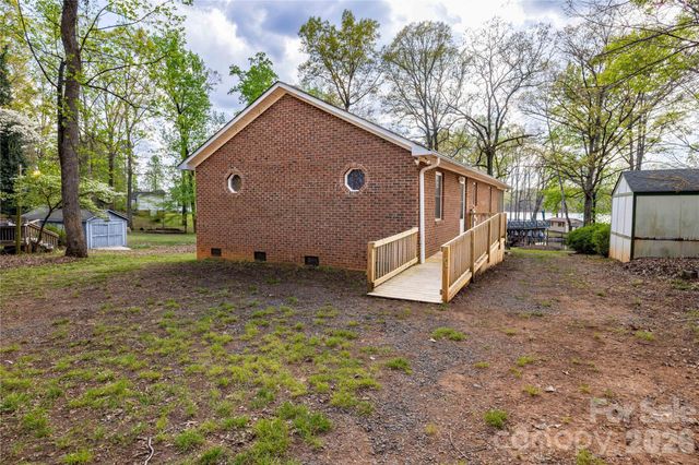 646 Springwood Drive, Mount Gilead, NC 27306