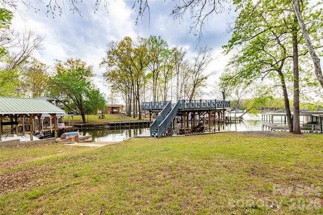 646 Springwood Drive, Mount Gilead, NC 27306