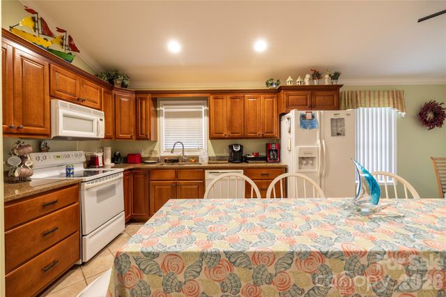 646 Springwood Drive, Mount Gilead, NC 27306